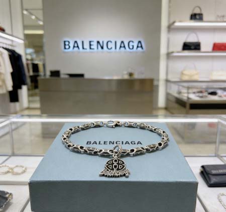 2026年2月3日入荷新品Balenciagaブレスレットギフト/誕生日/記念品/アクセサリーxin工場