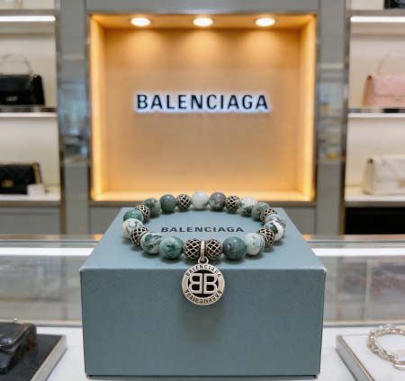 2026年2月3日入荷新品Balenciagaブレスレットギフト/誕生日/記念品/アクセサリーxin工場