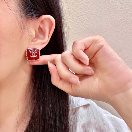 2026年2月3日入荷新品Chanelピアスギフト/誕生日/記念品/アクセサリーxin工場