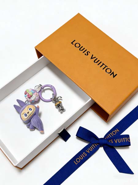 2026年2月3日入荷新品ルイヴィトン キーホルダー ギフト/誕生日/記念品/アクセサリーxin工場