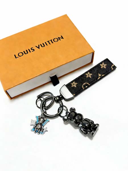 2026年2月3日入荷新品ルイヴィトン キーホルダー ギフト/誕生日/記念品/アクセサリーxin工場