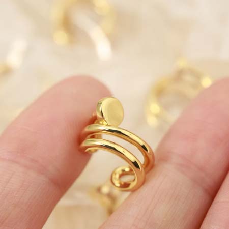 2026年2月3日入荷新品カルティエピアスギフト/誕生日/記念品/アクセサリーxin工場