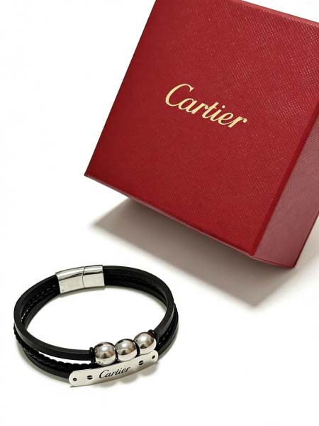 2026年2月3日入荷新品カルティエブレスレットギフト/誕生日/記念品/アクセサリーxin工場