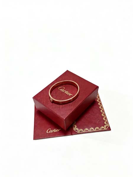 2026年2月4日入荷新品Cartierブレスレットギフト/誕生日/記念品/アクセサリーxin工場