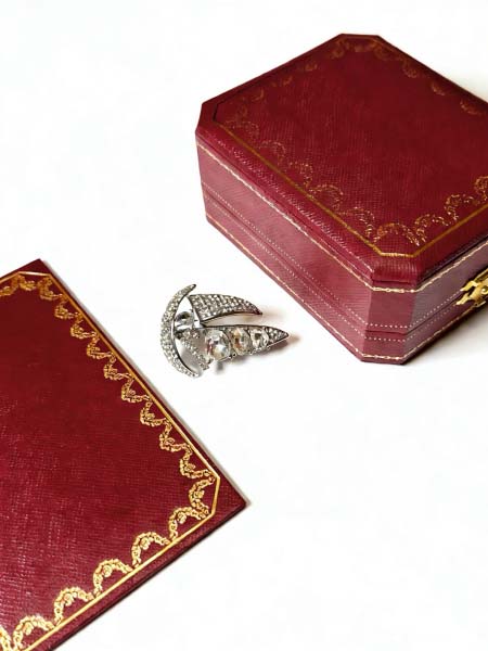 2026年2月4日入荷新品Cartierブローチギフト/誕生日/記念品/アクセサリーxin工場