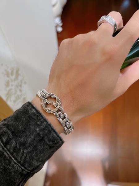 2026年2月5日入荷新品Gucciブレスレットギフト/誕生日/記念品/アクセサリーxin工場
