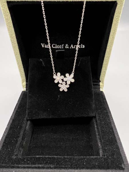 2026年2月1日入荷新品van cleef & arpel...