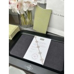 2026年2月1日入荷新品van cleef & arpelsブレスレットギフト/誕生日/記念品/アクセサリーxin工場