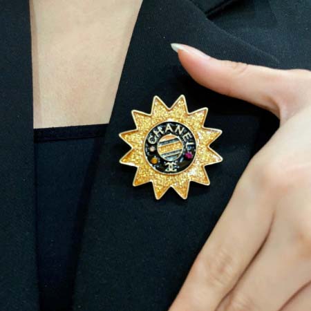 2026年2月2日入荷新品シャネルブローチギフト/誕生日/記...