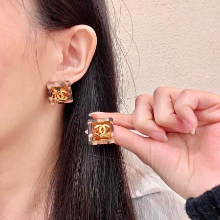 2026年2月2日入荷新品シャネルピアスギフト/誕生日/記念...