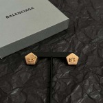 2026年2月3日入荷新品Balenciagaピアスギフト/誕生日/記念品/アクセサリーxin工場