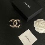 2026年2月3日入荷新品Chanelブローチギフト/誕生日/記念品/アクセサリーxin工場