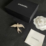 2026年2月3日入荷新品Chanelブローチギフト/誕生日/記念品/アクセサリーxin工場