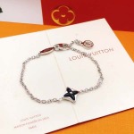 2026年2月3日入荷新品ルイヴィトンブレスレットギフト/誕生日/記念品/アクセサリーxin工場