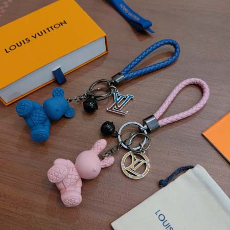 2026年2月3日入荷新品ルイヴィトン キーホルダー ギフト...