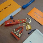 2026年2月3日入荷新品ルイヴィトン キーホルダー ギフト/誕生日/記念品/アクセサリーxin工場