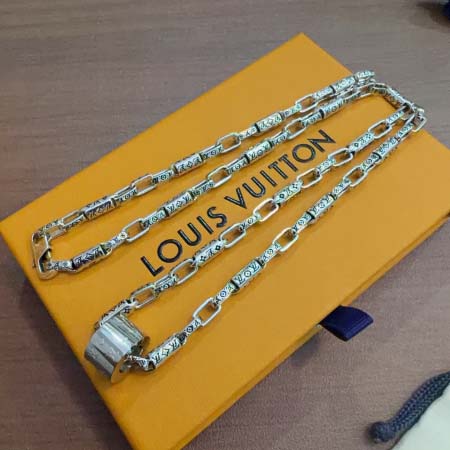 2026年2月3日入荷新品ルイヴィトンネックレスギフト/誕生...