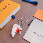 2026年2月3日入荷新品ルイヴィトン キーホルダー ギフト/誕生日/記念品/アクセサリーxin工場