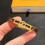 2026年2月3日入荷新品ルイヴィトン腕輪/ブレスレットギフト/誕生日/記念品/アクセサリーxin工場