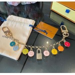 2026年2月3日入荷新品ルイヴィトン キーホルダー ギフト/誕生日/記念品/アクセサリーxin工場