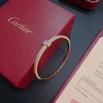 2026年2月3日入荷新品カルティエブレスレットギフト/誕生日/記念品/アクセサリーxin工場