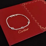 2026年2月3日入荷新品カルティエブレスレットギフト/誕生日/記念品/アクセサリーxin工場
