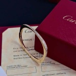 2026年2月4日入荷新品Cartier腕輪/ブレスレットギフト/誕生日/記念品/アクセサリーxin工場