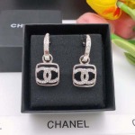2026年2月4日入荷新品Chanelギフト/誕生日/記念品/アクセサリーxin工場
