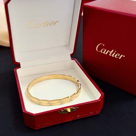 2026年2月4日入荷新品Cartier腕輪/ブレスレットギ...