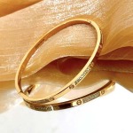 2026年2月4日入荷新品Cartier腕輪/ブレスレットギフト/誕生日/記念品/アクセサリーxin工場