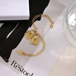 2026年2月5日入荷新品miumiuブレスレットギフト/誕生日/記念品/アクセサリーxin工場