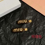 2026年2月5日入荷新品miumiuヘアピンギフト/誕生日/記念品/アクセサリーxin工場