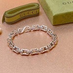 2026年2月5日入荷新品Gucciブレスレットギフト/誕生日/記念品/アクセサリーxin工場
