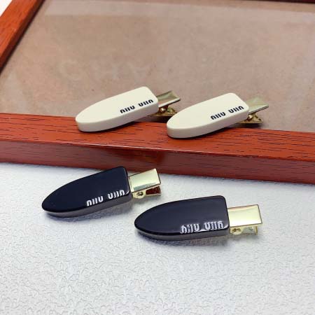 2026年2月5日入荷新品miumiuヘアピンギフト/誕生日...