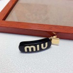 2026年2月5日入荷新品miumiuヘアピンギフト/誕生日/記念品/アクセサリーxin工場