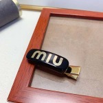 2026年2月5日入荷新品miumiuヘアピンギフト/誕生日/記念品/アクセサリーxin工場