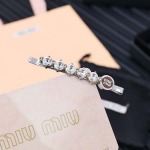 2026年2月5日入荷新品miumiuヘアピンギフト/誕生日/記念品/アクセサリーxin工場