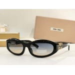 2026年2月19日新品MIU MIU原版復刻サングラスギフト/誕生日/記念品/アクセサリーXY工場