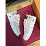 2026年2月21日入荷新作Louis Vuitton靴/スニーカー人気商品★/誕生日プレゼント/流行/高品質/JY工場