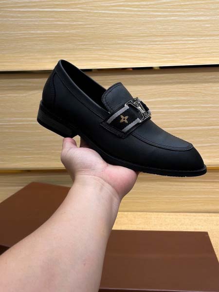 2026年2月21日入荷新作Louis Vuitton靴/ス...