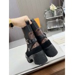 2026年2月21日入荷新作Louis Vuitton女性靴人気商品★/誕生日プレゼント/流行/高品質/JY工場Size:35-42