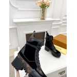 2026年2月21日入荷新作Louis Vuitton女性靴人気商品★/誕生日プレゼント/流行/高品質/JY工場Size:35-42