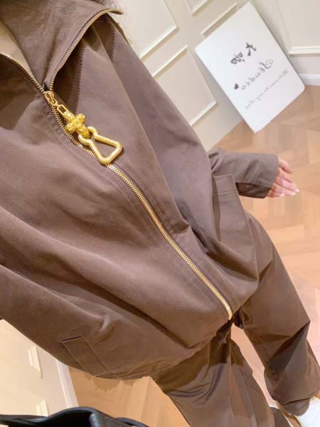 2026年3月6日入荷早春新作schiaparelliセットファッション/誕生日プレゼント/贈り物 can工場