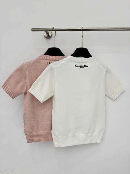 2026年3月21日入荷早春新作Dior 女性用ファッション/誕生日プレゼント/贈り物 can工場