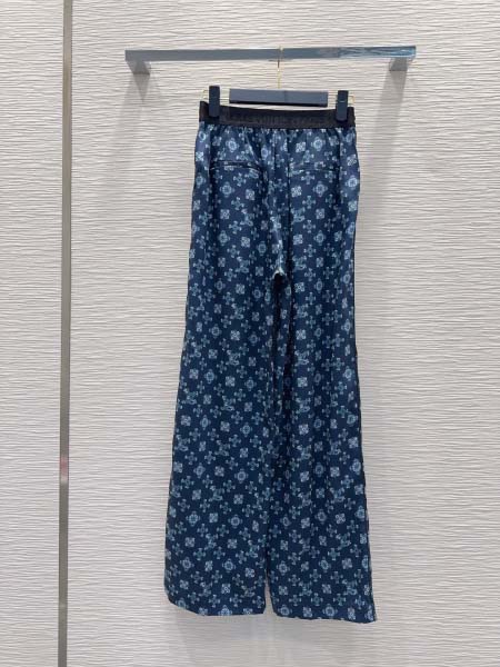 2026年3月22日入荷早春新作Louis Vuitton女性用ファッション/誕生日プレゼント/贈り物 can工場