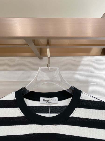 2026年3月31日入荷新作miumiu半袖Tシャツ春夏高品質超厳選★入手困難/LD工場