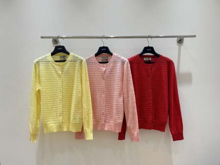 2026年3月6日入荷早春新作Miumiu女性用ファッション...