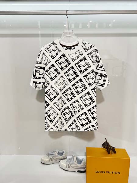 2026年3月17日新作FENDI半袖 tシャツ人気商品/誕...