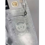 2026年3月18日春夏新作Versaceジーパン luols工場