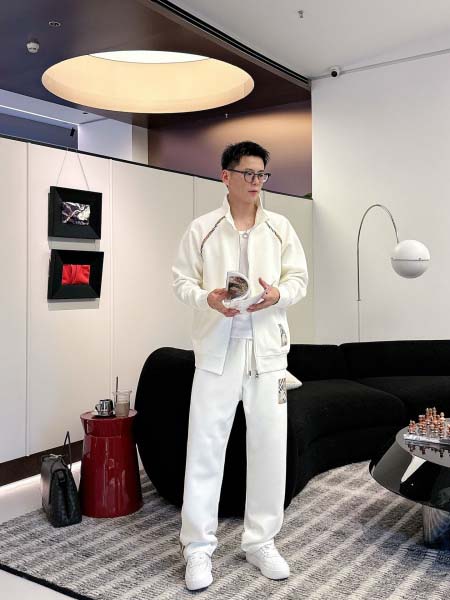 2026年3月25日入荷新作Burberry上下セット 超厳...